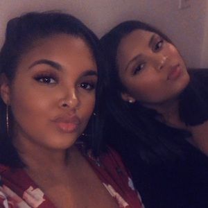 Meet your Posher, Vanessa